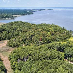 Photo #5 of 270 Lawnes Neck Drive, Smithfield, Virginia 5.0 acres