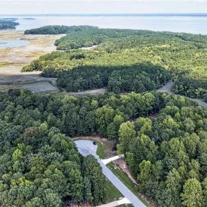 Photo #5 of 1201 Creekway Drive, Smithfield, Virginia 1.8 acres