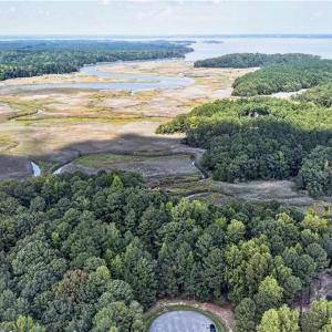 Photo #6 of 1201 Creekway Drive, Smithfield, Virginia 1.8 acres