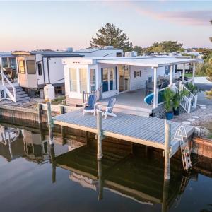 Photo #20 of 3665 Sandpiper Road, Virginia Beach, Virginia