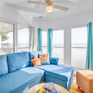 Photo #7 of 3665 Sandpiper Road, Virginia Beach, Virginia