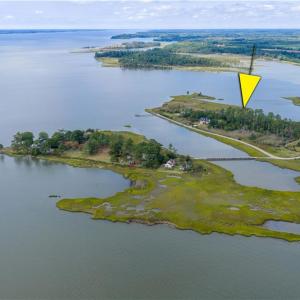 Photo #7 of Carmines Island Road, Hayes, Virginia 7.0 acres