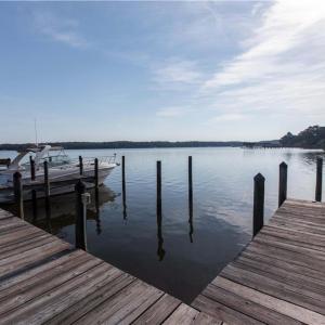 Community Pier