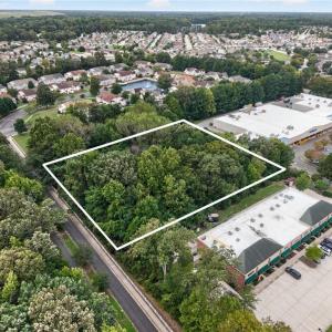 Photo #11 of 2970 Hampton Highway, Yorktown, Virginia 1.8 acres