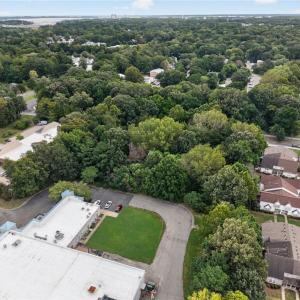 Photo #3 of 2970 Hampton Highway, Yorktown, Virginia 1.8 acres