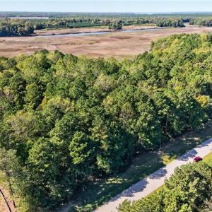 Photo #4 of 1356 Creekway Drive, Smithfield, Virginia 2.5 acres