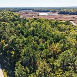 Photo #5 of 1356 Creekway Drive, Smithfield, Virginia 2.5 acres