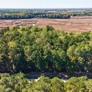 Photo #6 of 1356 Creekway Drive, Smithfield, Virginia 2.5 acres