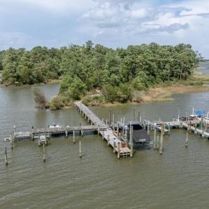 Photo #14 of 816 Ship Point Road, Yorktown, Virginia 2.7 acres