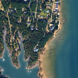 Photo #19 of 816 Ship Point Road, Yorktown, Virginia 2.7 acres