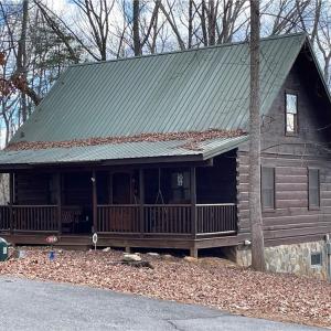 Example of current log homes in the community