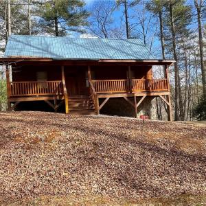 Example of current log homes in the community