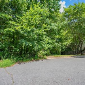 Photo #4 of 3504 Shaker, Greensboro, NC 3.0 acres