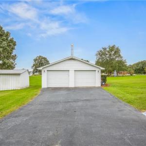 Detached Garage