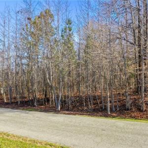 Photo #7 of 3927 Fox Grove, Greensboro, NC 0.6 acres