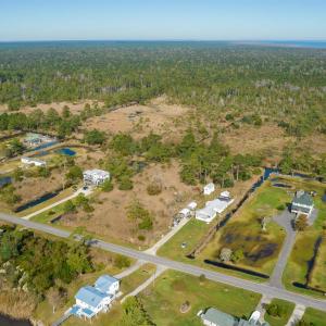 Photo #9 of 172 Bayview Drive, Stumpy Point, NC