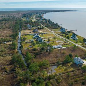 Photo #15 of 172 Bayview Drive, Stumpy Point, NC