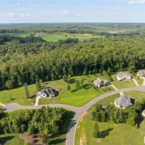 Enjoy country living with easy city access!