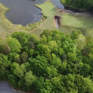 This is the last lot before entering the cul-de-sac