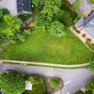 Photo #2 of 211 Country Club, Greensboro, NC 0.4 acres
