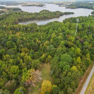 Property located at end of established road; Perfect Privacy