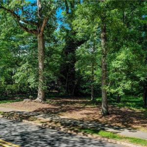 Photo #5 of 4204- B Henderson, Greensboro, NC 0.4 acres