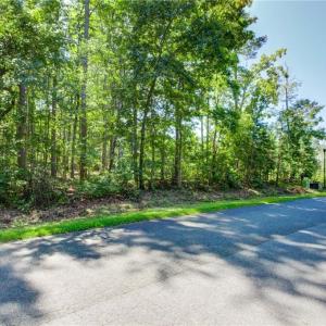 Road Frontage on Harborgate Dr