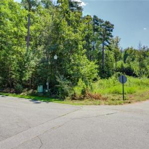 Corner lot Harborgate Dr