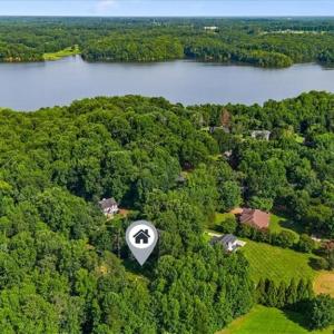 Photo #16 of 1911 Northbay, Browns Summit, NC 1.0 acres
