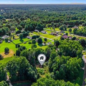 Photo #11 of 1911 Northbay, Browns Summit, NC 1.0 acres