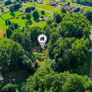 Photo #4 of 1911 Northbay, Browns Summit, NC 1.0 acres