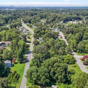 Photo #8 of 3707 Martin, Greensboro, NC 0.2 acres