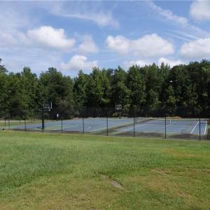 tennis court/basketball court