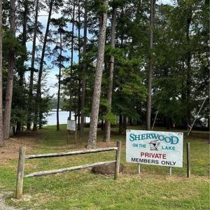 Photo #8 of Sir Abbott, Lexington, NC 0.2 acres