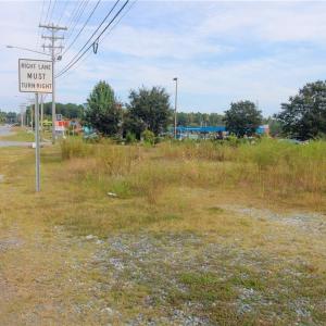 Photo #5 of 3300 Main, High Point, NC 0.3 acres