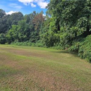 Photo #4 of 930 & 928 R1 Marlboro, High Point, NC 1.1 acres