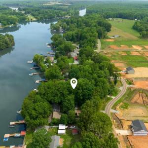 Photo #7 of 1349 Hickory Point, Lexington, NC 0.3 acres