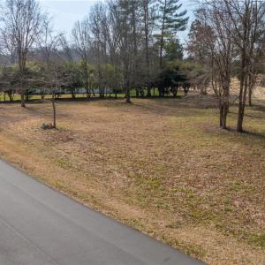 Photo #6 of 615 Burning Tree, High Point, NC 0.5 acres