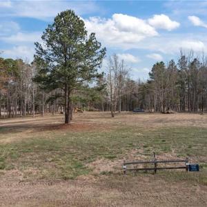 Another angle showing the vacant land.