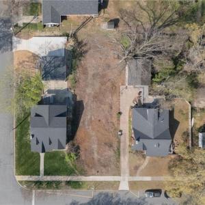 Photo #8 of 310 Mayflower, Greensboro, NC 0.2 acres