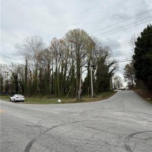 Photo #7 of 212 Westview, High Point, NC 0.7 acres
