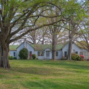 Historic early 1900's farmhouse