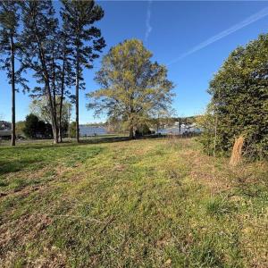 Photo #3 of 431 Lake Shore, Lexington, NC 0.7 acres
