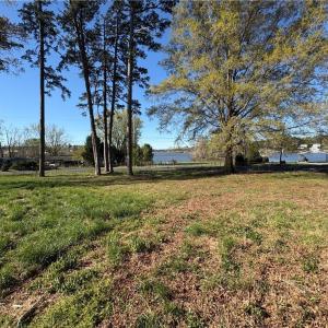 Photo #4 of 431 Lake Shore, Lexington, NC 0.7 acres