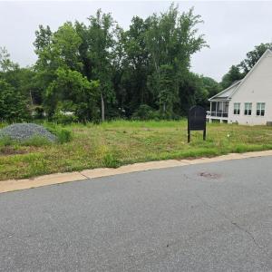 Photo #5 of 1517 Audubon Village, Winston-Salem, NC 0.4 acres