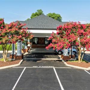 Forest Oaks Country Club