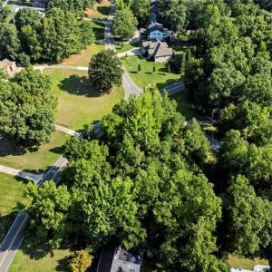 Photo #10 of 5303 Forest Oaks, Greensboro, NC 0.9 acres