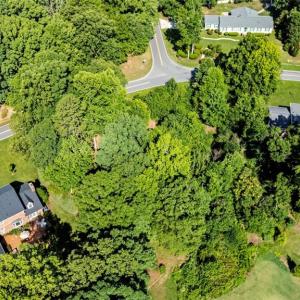 Photo #4 of 4929 Edinborough, Greensboro, NC 0.5 acres