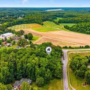 Minutes from Bryan Park North - Equestrian Park