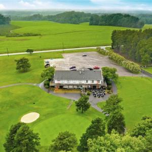 Caswell Pines Clubhouse in Blanch!
